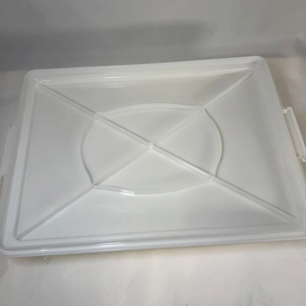 Vintage Tupperware Rectangular Cake Taker Carrier White Sheer Lid 622 623 USA